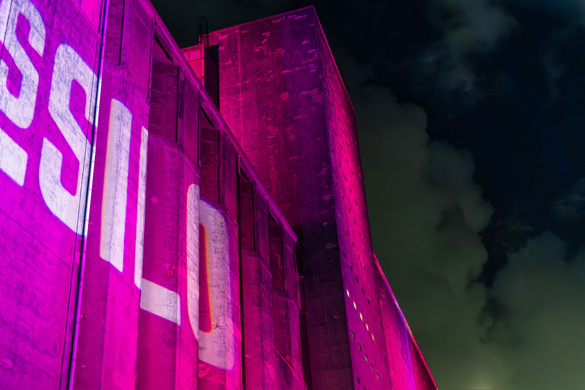 Loading... just a sec